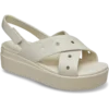 Brooklyn 4U Sandale mit gekreuzten Riemen Brooklyn 4U Sandale mit gekreuzten Riemen