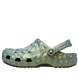 Classic Clog mit schillerndem geometrischem Muster „Grün“