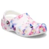 Classic Clog mit Tie-Dye-Grafik „Garnet & Multi“