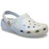 Classic Clog with Marbled Pattern „Blue Calcite Multi“