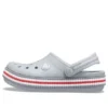 Crocband Varsity Clogs „Grau-Rot“