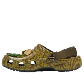 Crocs x Aries Classic Clog „Dark Algae“
