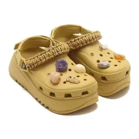 Crocs x Aries Classic Hiker Xscape Clog „Desert Grass“