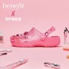 Crocs x Benefit Classic Clog „Pink“