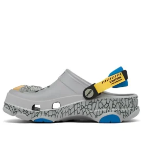 Crocs x Jurassic World Classic All-Terrain Clogs „Slate Grey“