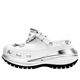 Crocs x MCM Mega Crush Clogs „White Silver“