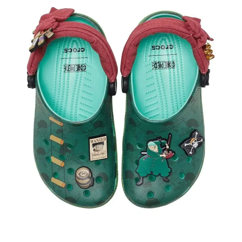 Crocs x One Piece Classic Clog „Zoro“ Crocs x One Piece Classic Clog „Zoro“