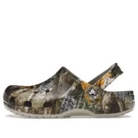 Crocs x Thisisneverthat Classic Clog Realtree Clogs „Edge Camo Walnut“