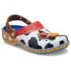 Crocs x Toy Story Classic Clog „Woody“