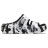 Klassische Cozzzy-Marbled-Sandalen „Black White“