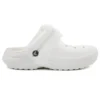 Klassische Crocs-Hausschuhe