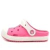 Kleine Crocs Outdoor-Sandalen mit flachem Absatz in Rosa