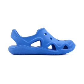 Meerblaue Sandalen
