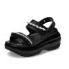 Mega Crush Pearl Ruffle Sandal „Schwarz“