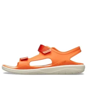 Orangefarbene Sandalen