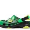 Ron English x All-Terrain Clog für Kinder „Area 54 – Green Galaxy“ Ron English x All-Terrain Clog für Kinder „Area 54 – Green Galaxy“
