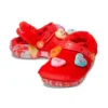 Sweethearts x Classic Clog Fur „Valentinstag“